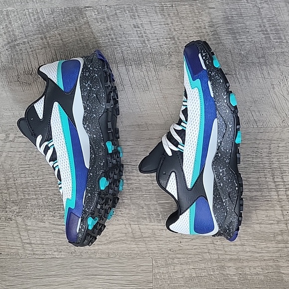 Men's Northface Vectiv Taraval Hiking Shoes - Picture 3 of 5